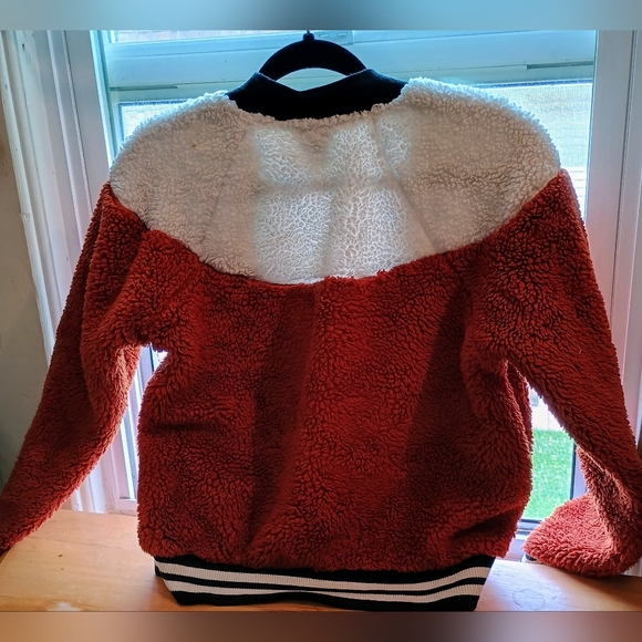 Nike Fuzzy Workout Bomber Jackets Sherpa size Small 2 color options - Picture 4 of 9